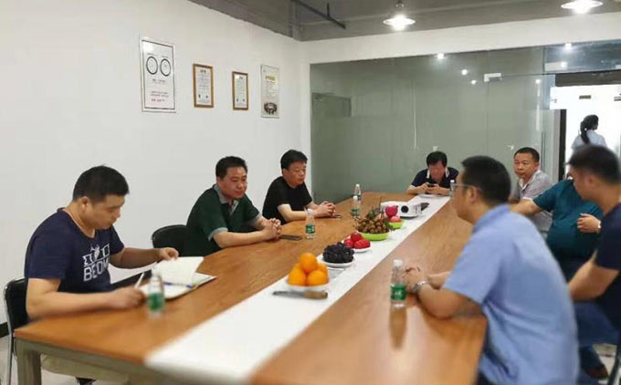 數(shù)控車床廠家開會研討